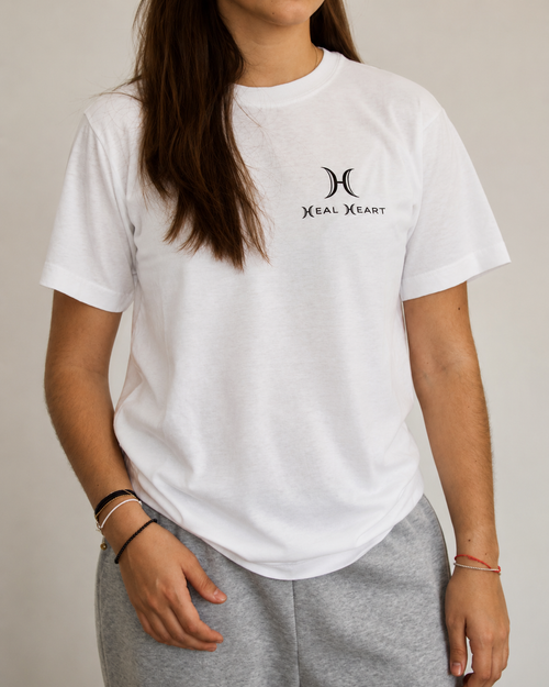 Short sleeve t-shirt with complete black logo